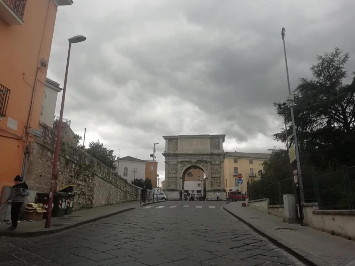 B&B Sant Ilario Беневенто Экстерьер фото